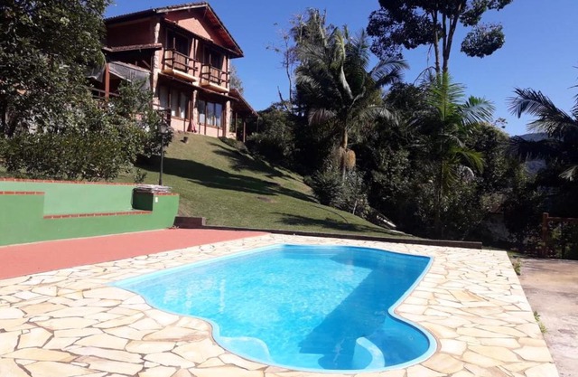 Casa com churrasqueira piscina privativa em São Pedro da Serra - Perto de Lumiar