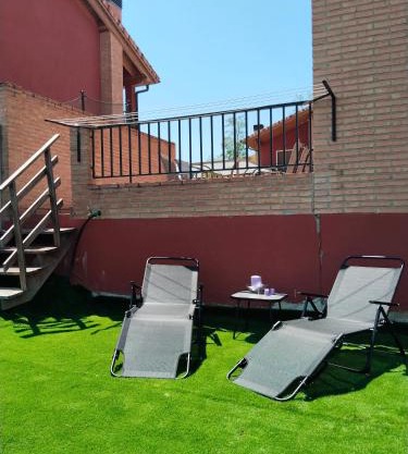 Casa con gran jardín y barbacoa "Los Olivos" Cerca de Logroño familias y grupos