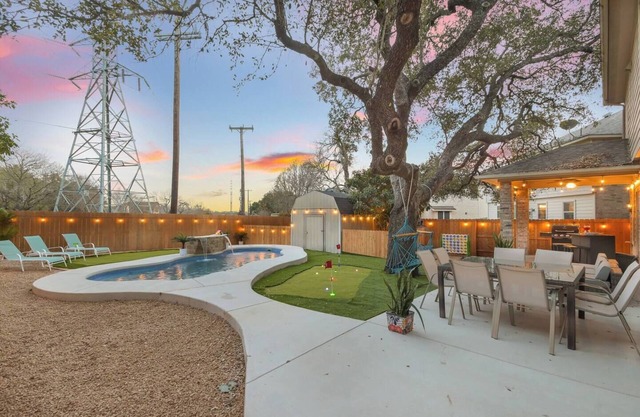 Casa Cultura San Antonio Vacation Rental near Sea World~Heated Pool~Lackland
