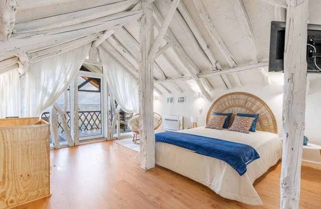 Casa da Ursa by LovelyStay