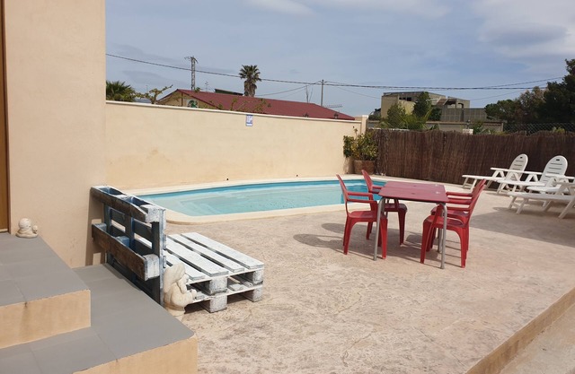 Casa de l'Avi villa with pool