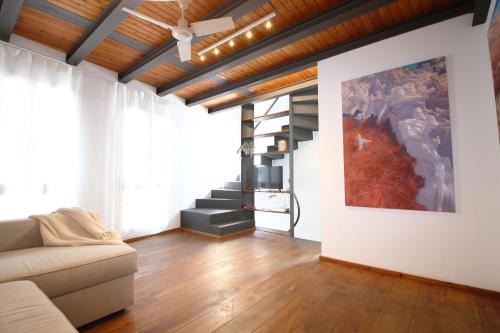 Casa de trast