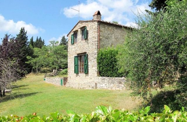 CASA DEGLI ULIVI - COTTAGE WITH SWIMMING POOL