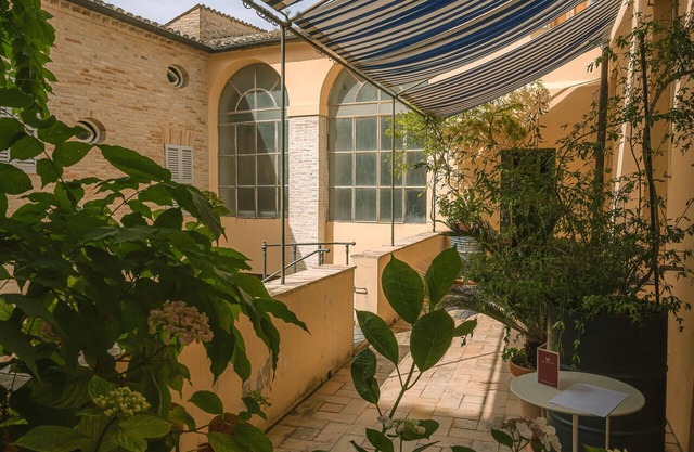 CASA DEL CONTE, beautiful terrace, historic center 7 km from the beaches.
