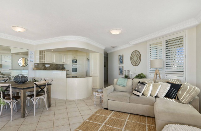 Casa Del Rey 5 - Absolute Beachfront Bilinga apartment perfect for the family