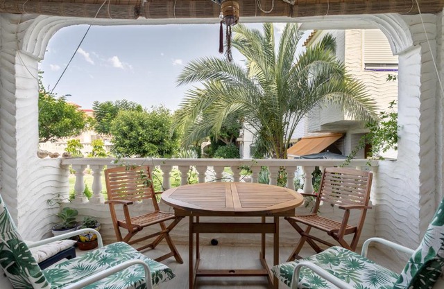 Casa en la playa con piscinas A