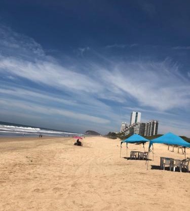 CASA EN PRIVADA FRENTE A LA PLAYA CON ALBERCA!