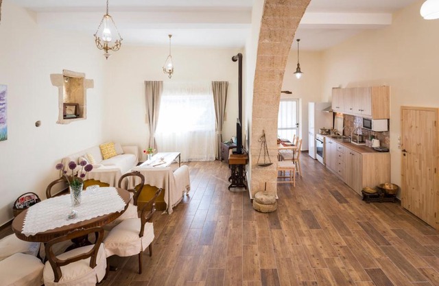 Casa Ermioni Stone House