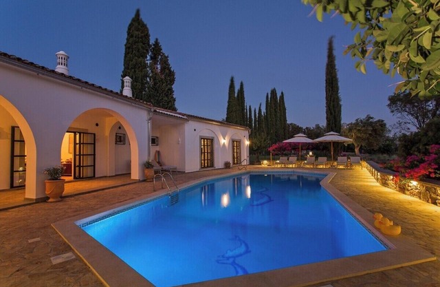 Casa Estoi - Luxury colonial-style villa
