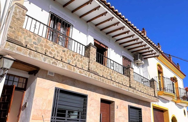 Casa Juan María,¡ A tan sólo 21 minutos del Caminito del Rey, 12.8 Km x MA-5403