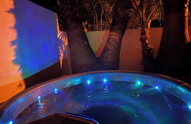 Casa Jungle, Jacuzzi, Sauna, massage table by the sea