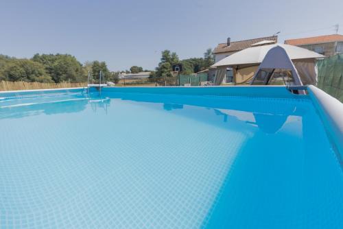 Casa Luna Rural Con Piscina y Jardín
