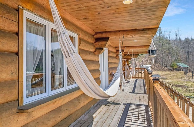 Casa Madera - 11 Acres/SPA/Close to Lac McGregor