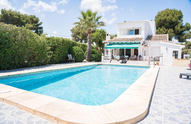 Casa María Top Floor Studio Apartment with Swimming Pool