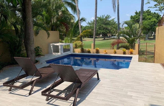 Casa Mojo - Pool overlooking the Marina Golf Course