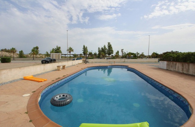 CASA MORVE 4, Ideal house for your holidays near the sea, free wifi, air conditioning optional, community pool, pets allowed, dog’s beach