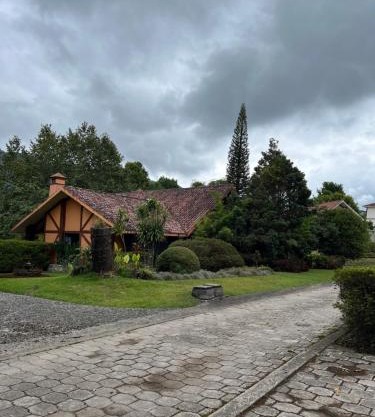 Casa Naranja