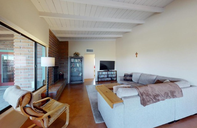Casa Nuestra