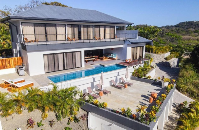Casa Ojos Azules, Nosara. New Listing