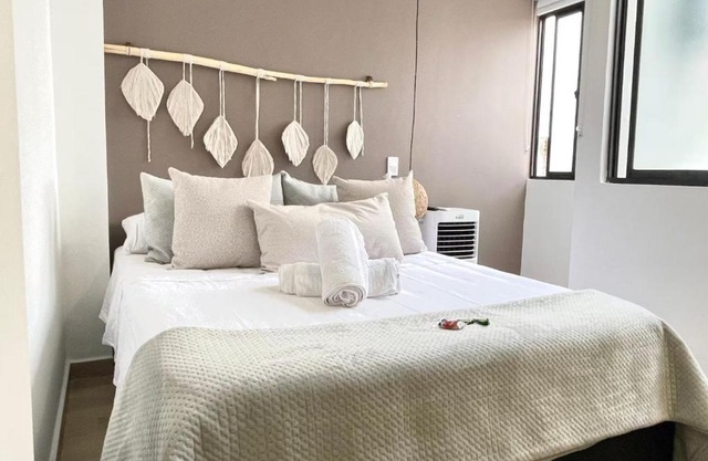 Casa palmera cozy loft 301 near everything