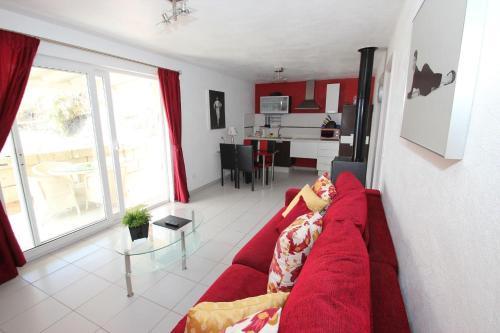Casa Romeo Mit Kaminofen Und Sonnenterrasse