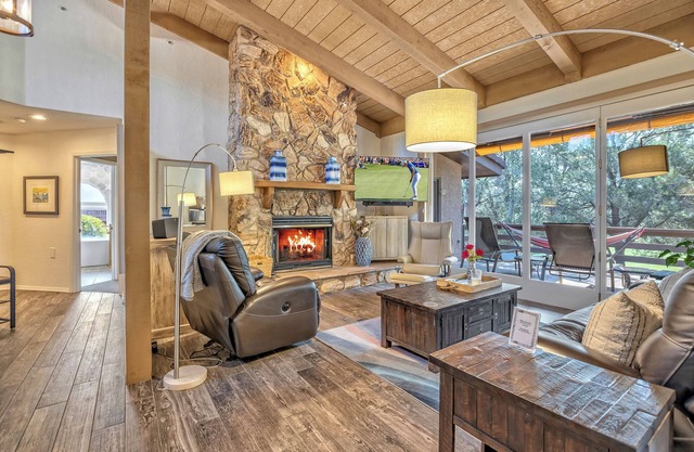 Casa Rosa in Canyon Mesa Country Club-Sparkling Clean - Golf/Tennis/Pool/Hot Tub
