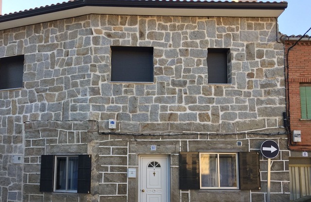 Casa Rural, old stone house
