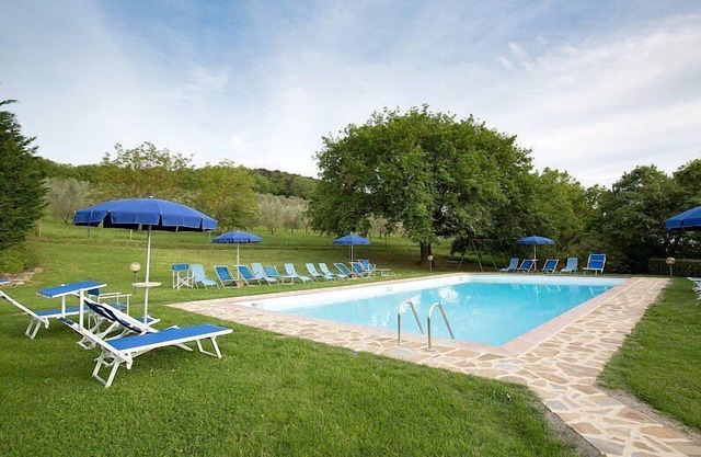 Casa Salvia E: An apartment in the characteristic style of the Tuscan countryside, with Free WI-FI.