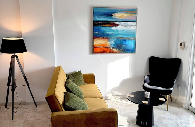 Casa Sea Breeze - A newly refurbished 2-bedroom apartment in Perivolia, Larnaca