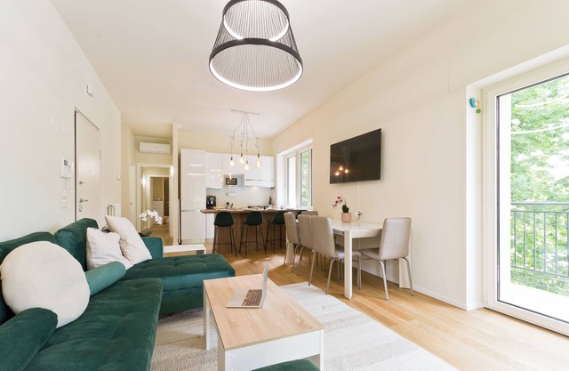 Casa Soleil - Three Bedroom Apartment, Sleeps 6