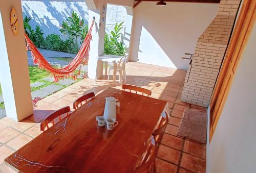 Casa Temporada Ubatuba próxima à praia, check-in e out flexíveis com 5 vagas na garagem, wifi