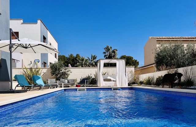 CASA TRES CALES
