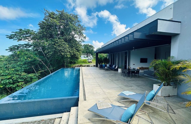 Casa Vista del Mar- breathtaking views of the Pacific Oceann