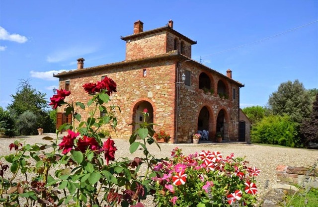 Casale le Rondini In Lucignano, Tuscany
