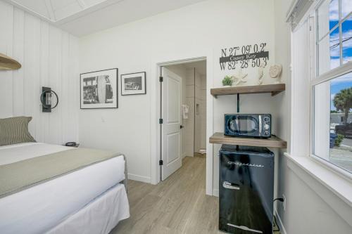 Casey Key Resorts - Beachfront