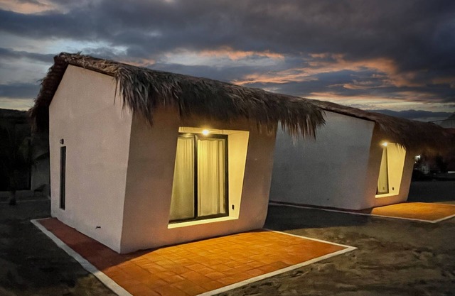 Casita H - a little house by the sea