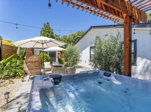 Casita Monterey Pet-Friendly Sonoma Escape