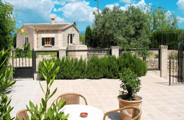 Casita Roqueta by Interhome