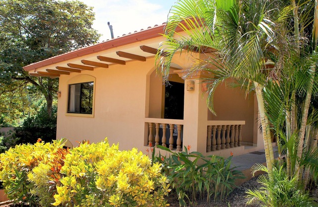 Casita Venado. Cosy little house in safe neighborhood, super close to the beach