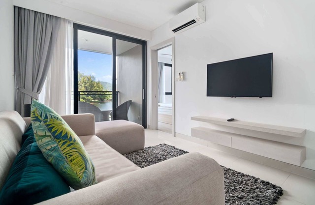 Cassia Residences 1BR A1 Sea side