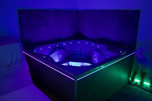 Castel Room