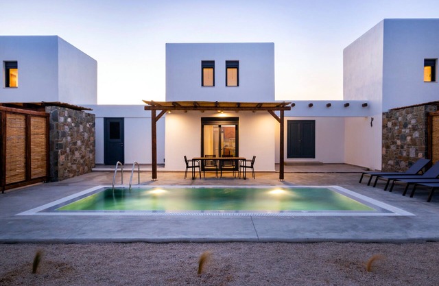 Cato Agro 3, Seafront Villa with Private Pool