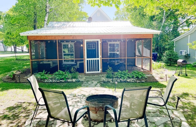 "Cedar"- Mackinaw City-Sept dates available:1-4, 14-19, 23-26.