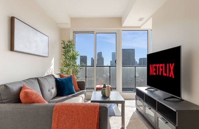 Central 3BR - Free Parking - Downtown