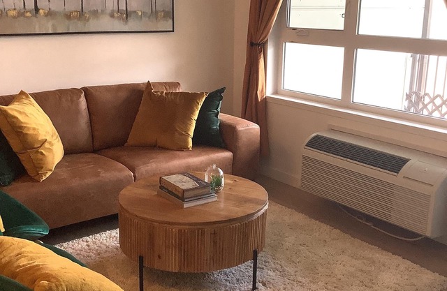 Central and Comfy Loft
