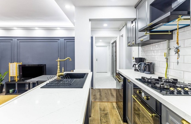 Central and Modern Flat Near Moda Coast in Kadikoy