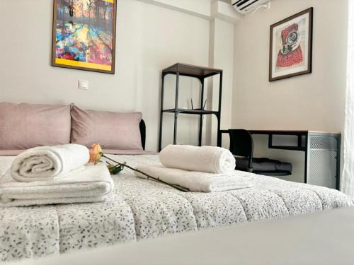 Central Apartment 2' from Metro station