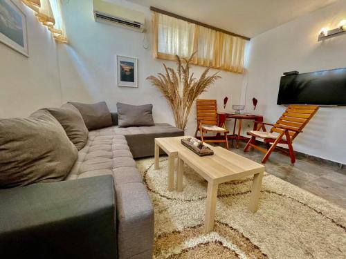 Central apartment & Garden Budva