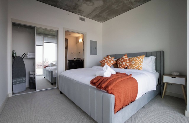 Central Downtown Raleigh Luxury High-Rise Condo