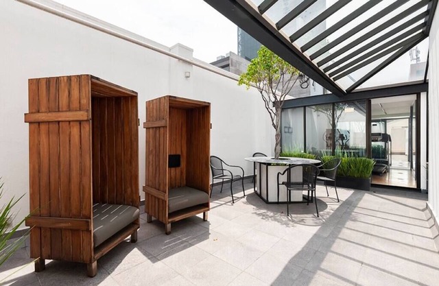 Central & Equipped Apartment Steps from Reforma